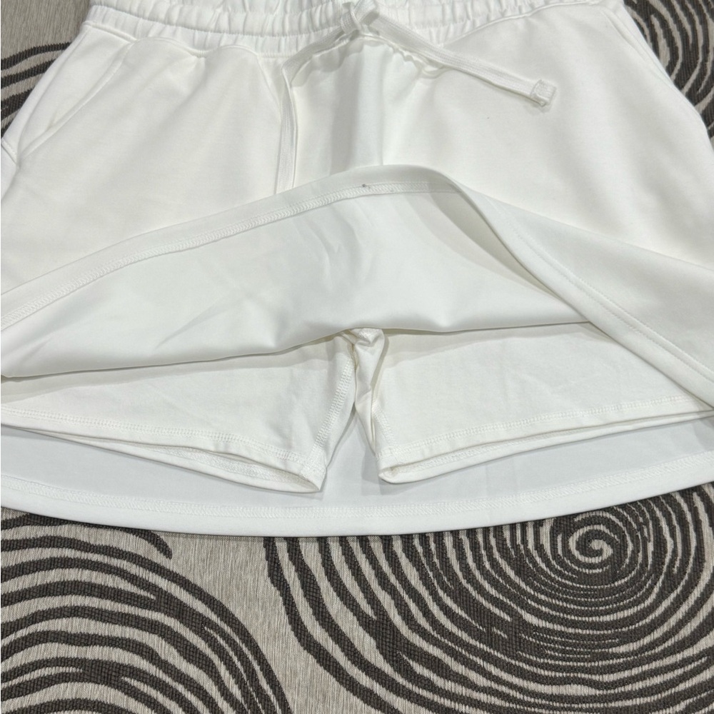 NWT Rae Mode Ivory/Cream Skort - Large - Picture 2 of 5